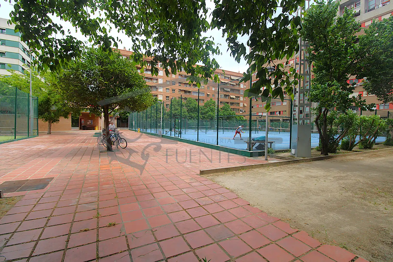 Jardín de Piso en venta en Valencia con Aire acondicionado, Parquet y Horno
