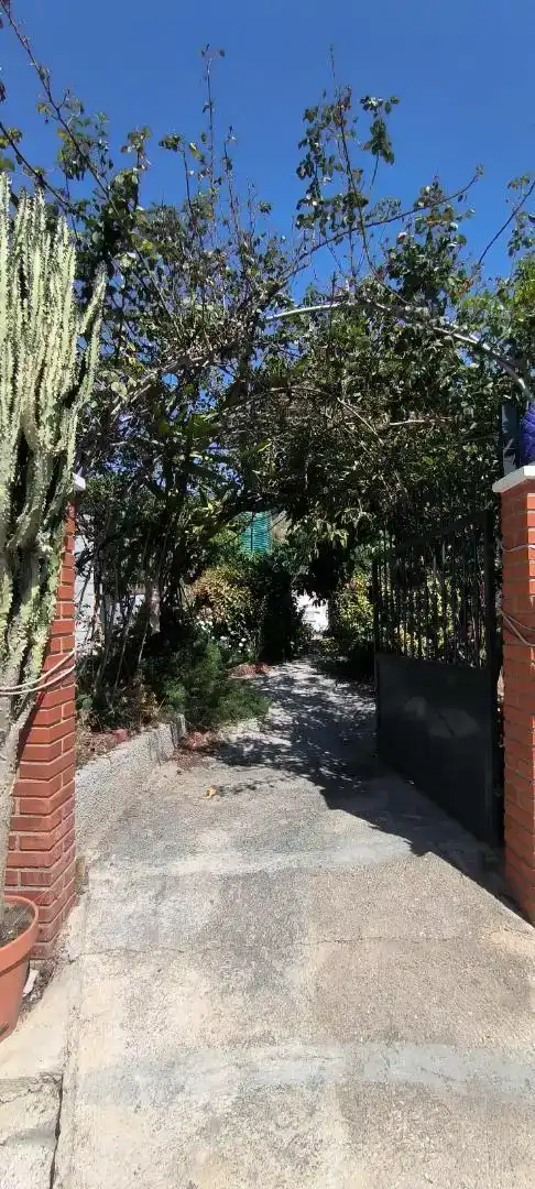 Vista exterior de Finca rústica en venda en Comares amb Aire condicionat i Piscina
