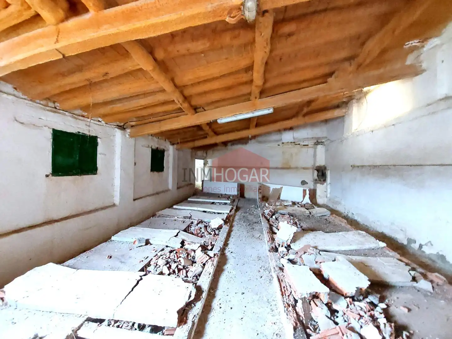 Industrial buildings for sale in Adanero