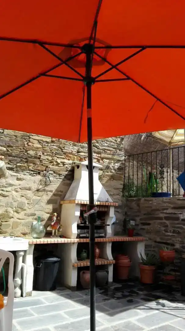 Terrassa de Casa adosada en venda en Alcántara amb Aire condicionat, Moblat i Forn