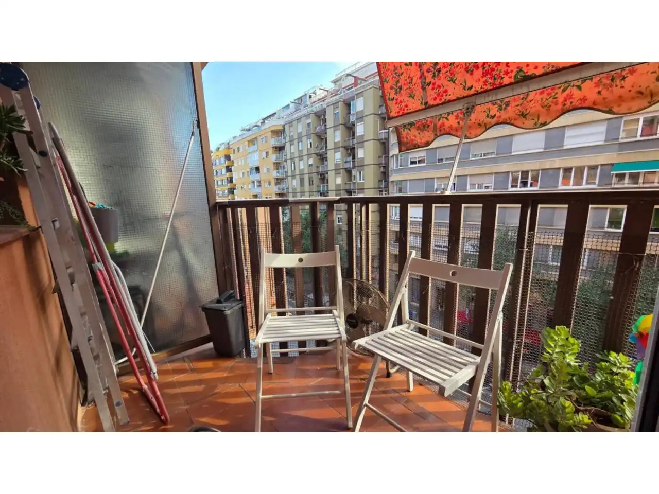 Flat for rent in Calle Felip II, La Sagrera