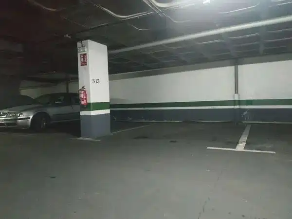 Aparcament de Garatge de lloguer en Parque Lisboa - La Paz