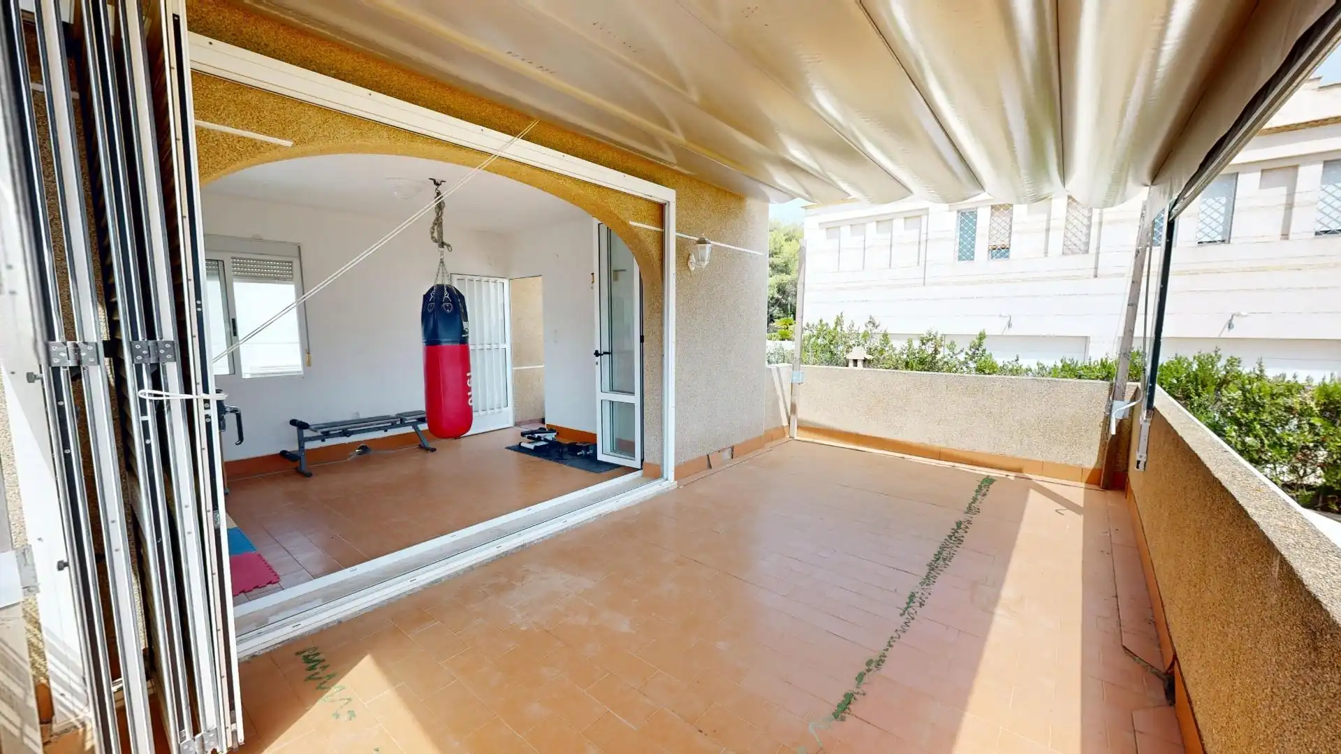 Terrassa de Casa o xalet en venda en Torrevieja amb Aire condicionat, Calefacció i Jardí privat