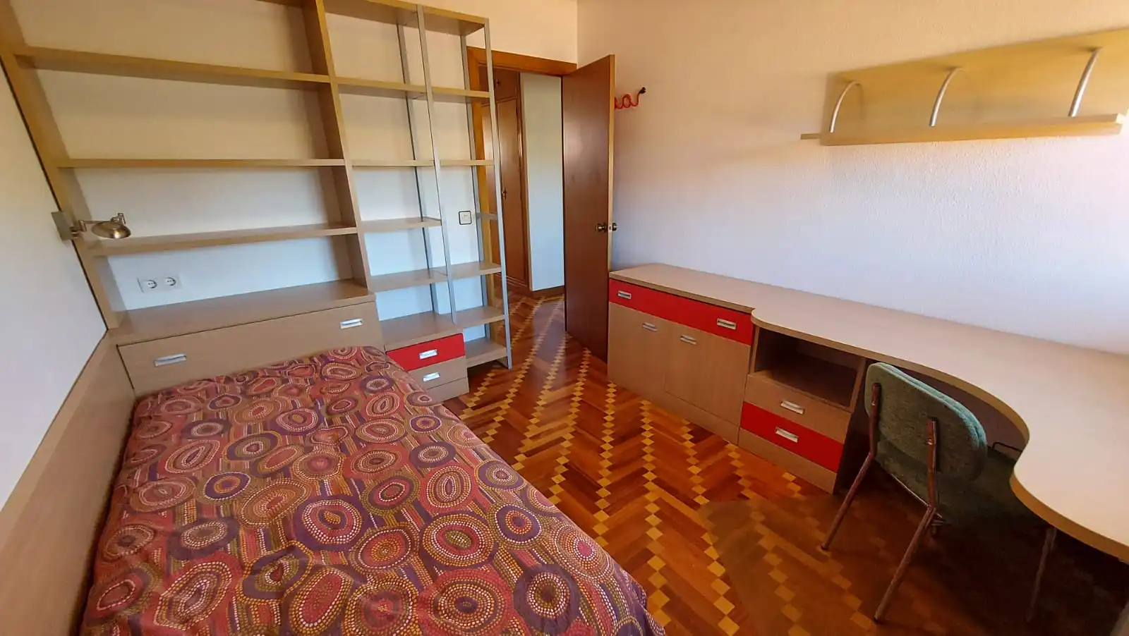 Habitación de Piso de alquiler en Valladolid con Amueblado