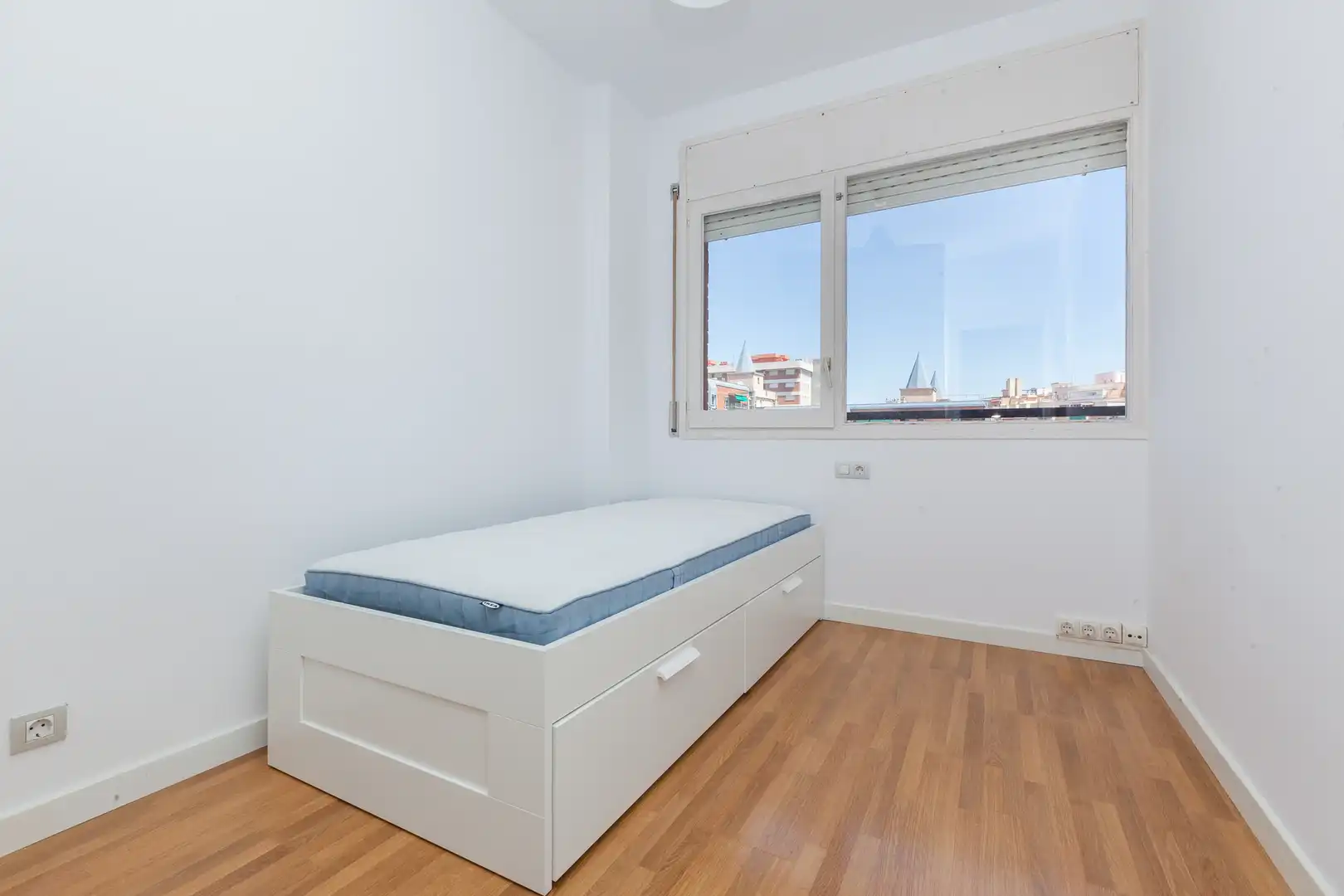 Wohnung zur Miete in Calle del Pisuerga, La Maternitat i Sant Ramon