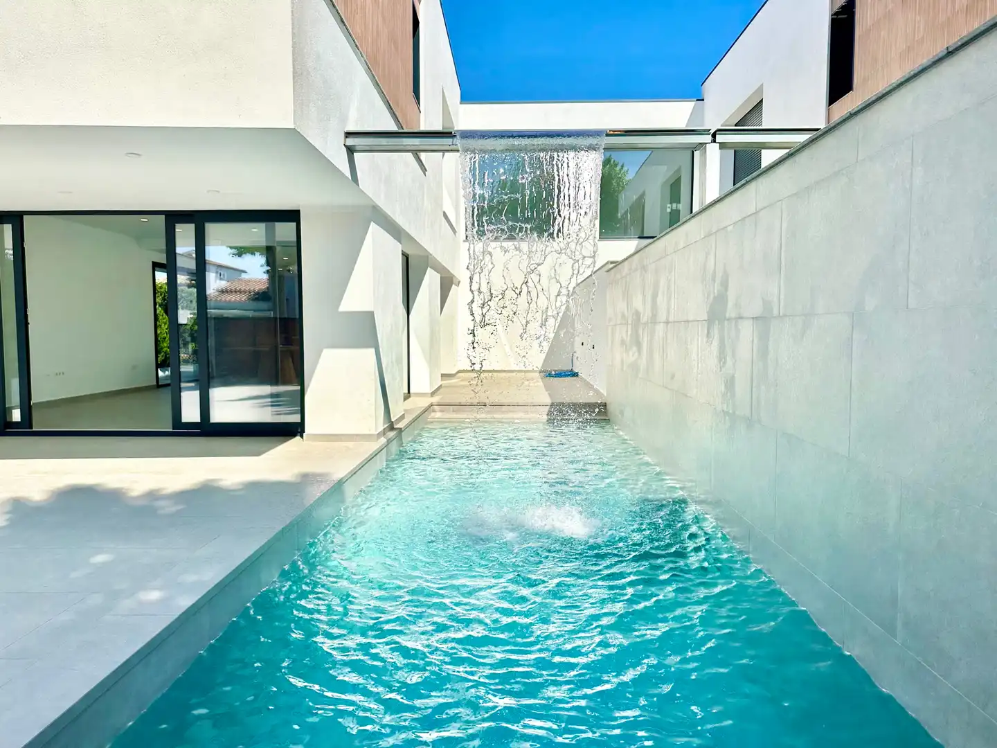 Casa amb piscina en venda a Requesens, imagen 4