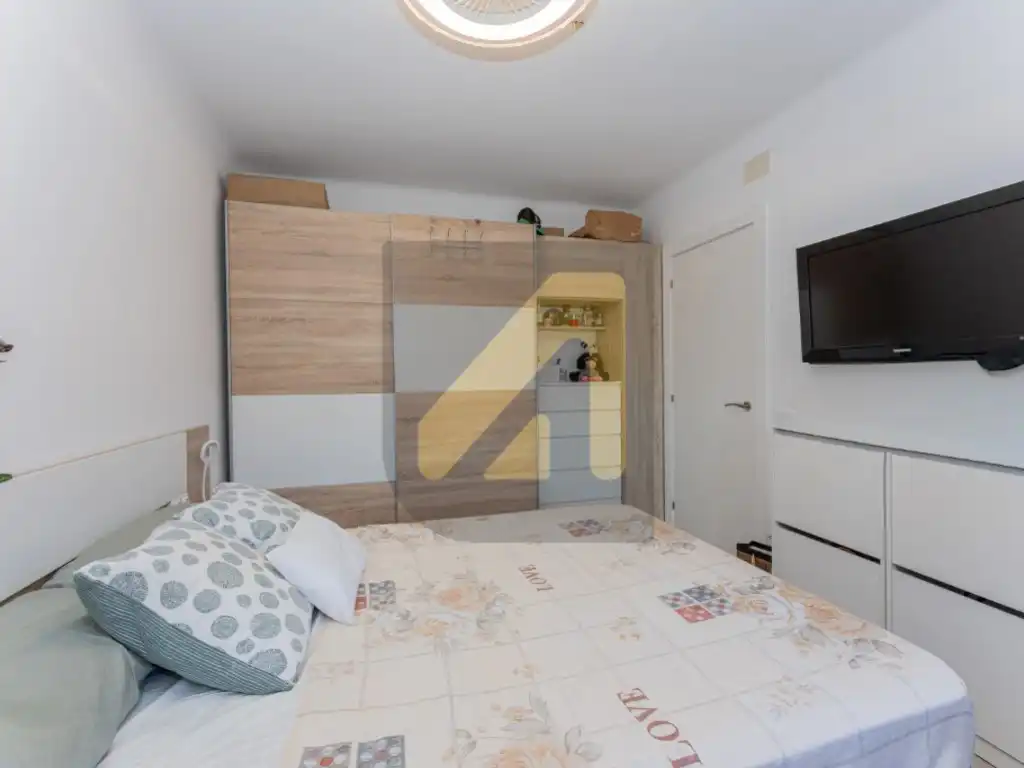Dormitori de Apartament en venda en L'Hospitalet de Llobregat