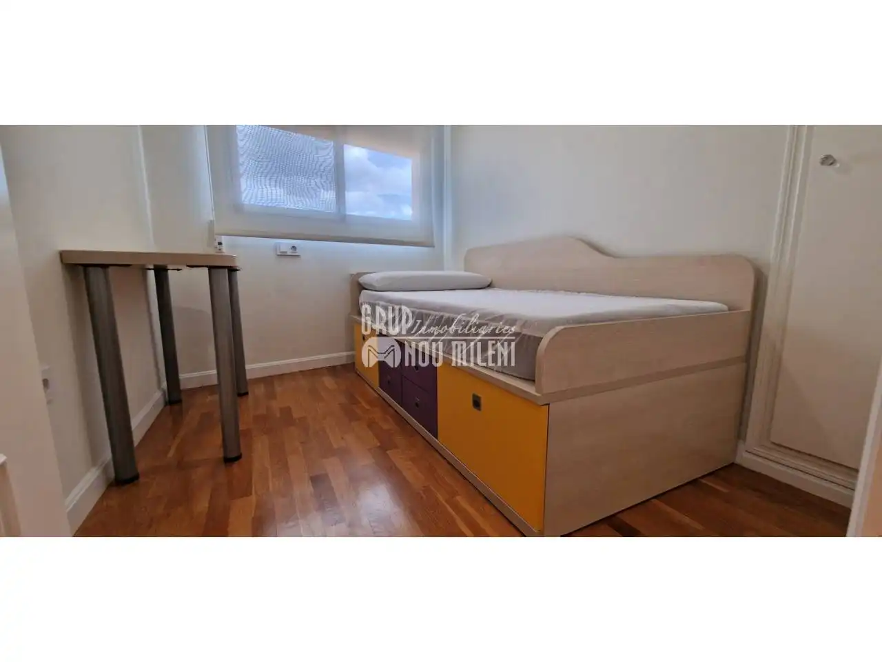 Dormitori de Dúplex de lloguer en Valencia amb Aire condicionat, Jardí privat i Parquet