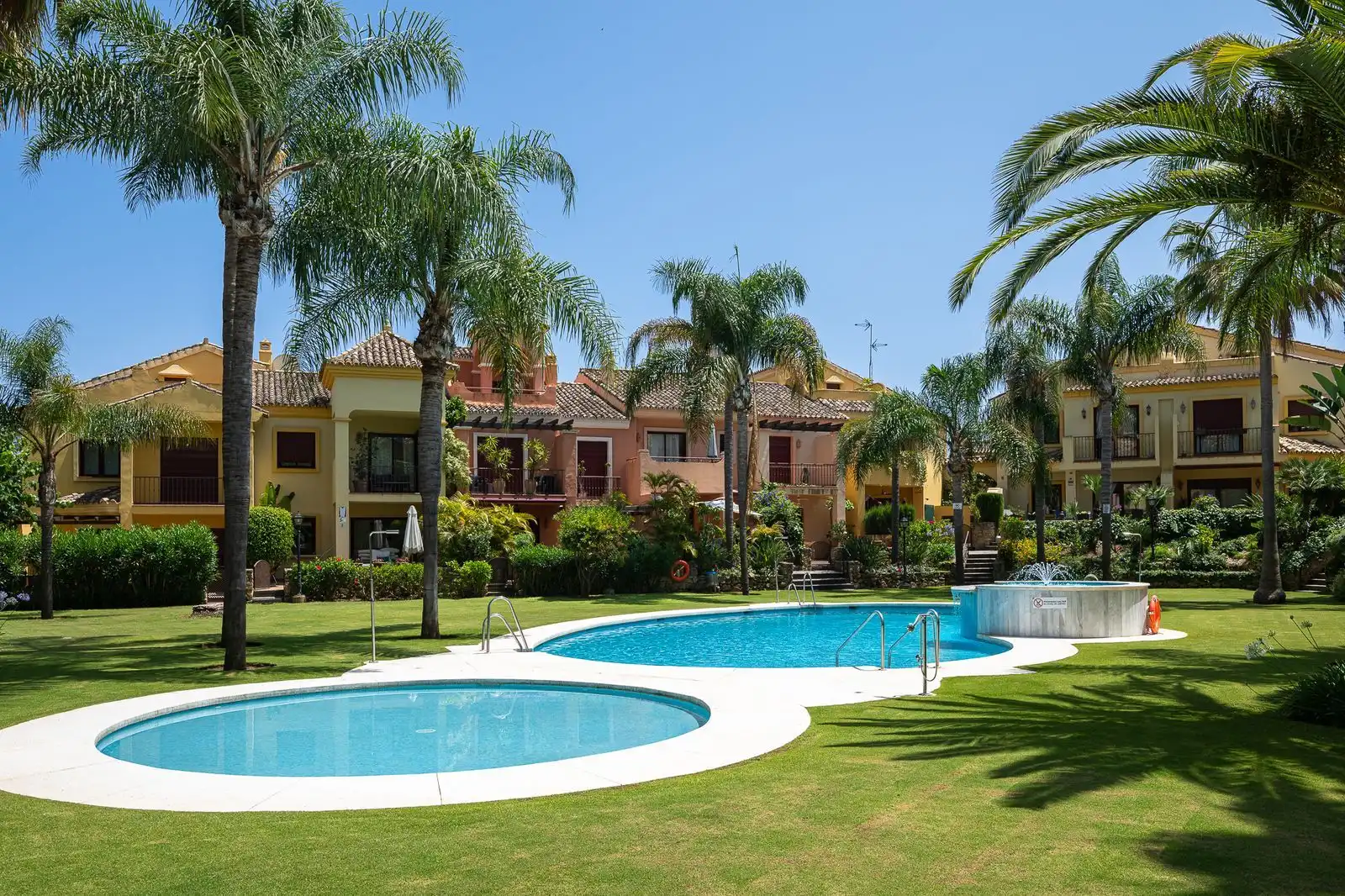 Adossat amb piscina en venda a Lugar Urbanizacion Lomas de Rio Verde 81B, imagen 32