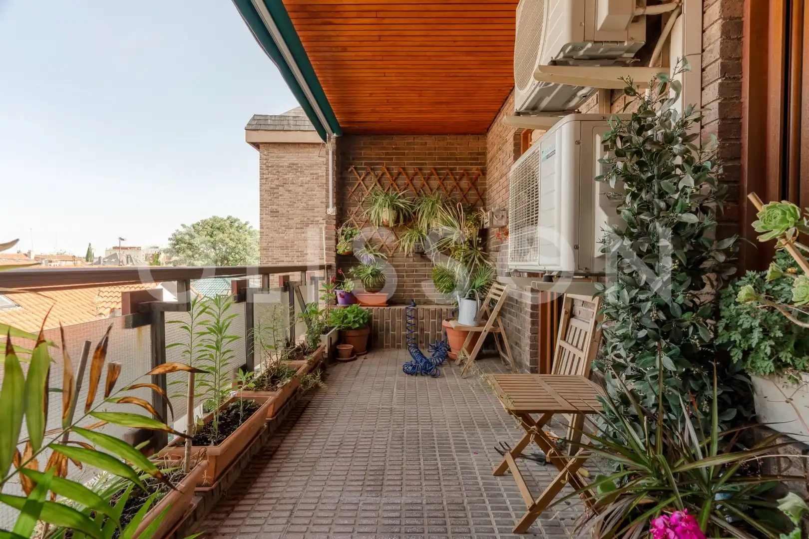 Terrassa de Dúplex en venda en Madrid amb Calefacció i Piscina comunitària