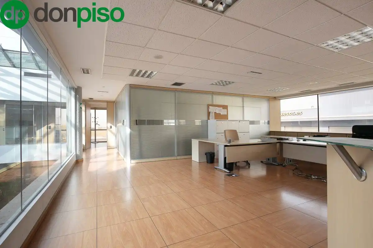 Edificio en venta en Calle FERNANDO DE LOS RIOS, Campus de la Salud