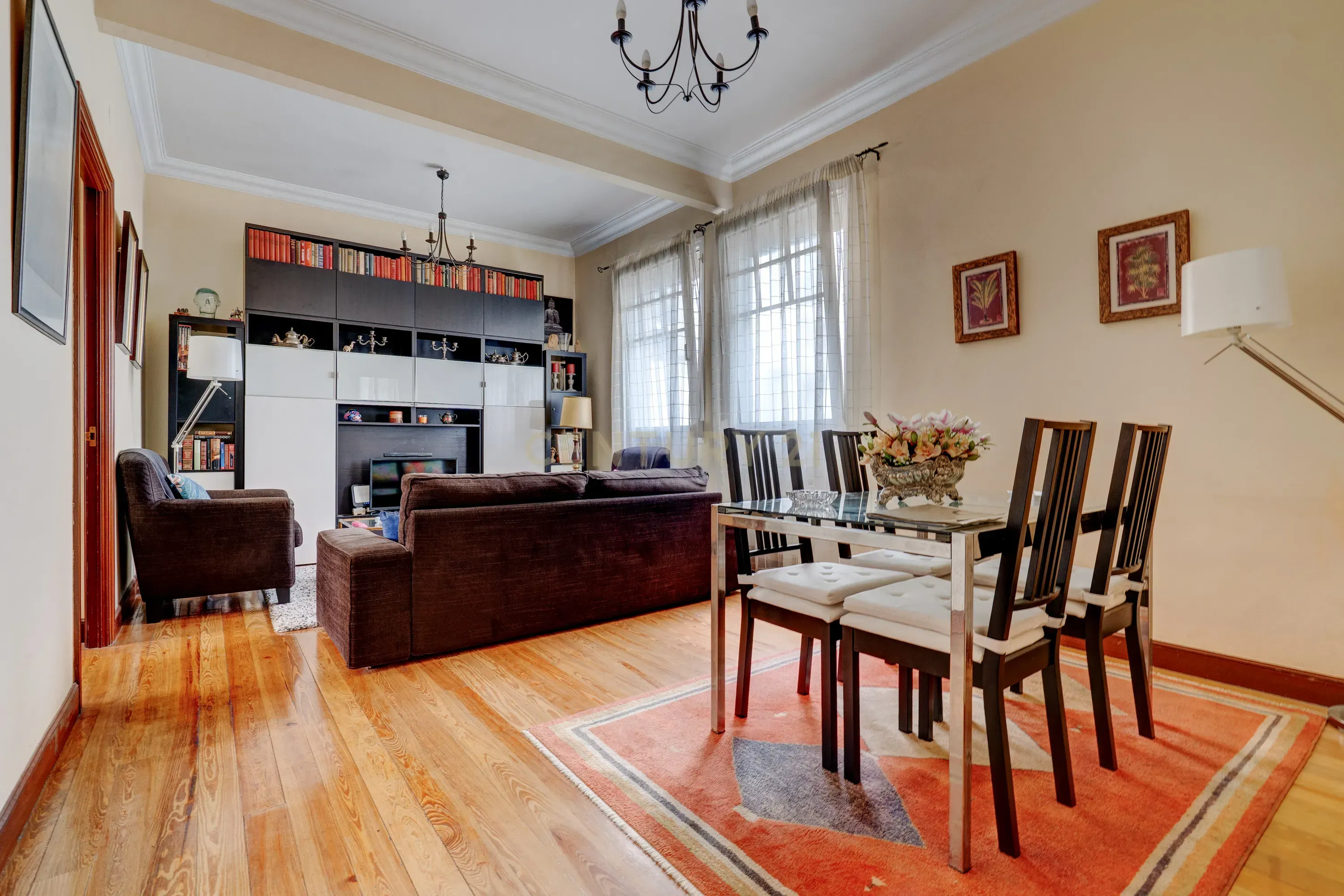 Living room of Flat for sale in Bilbao   with Washing machine and Microwave