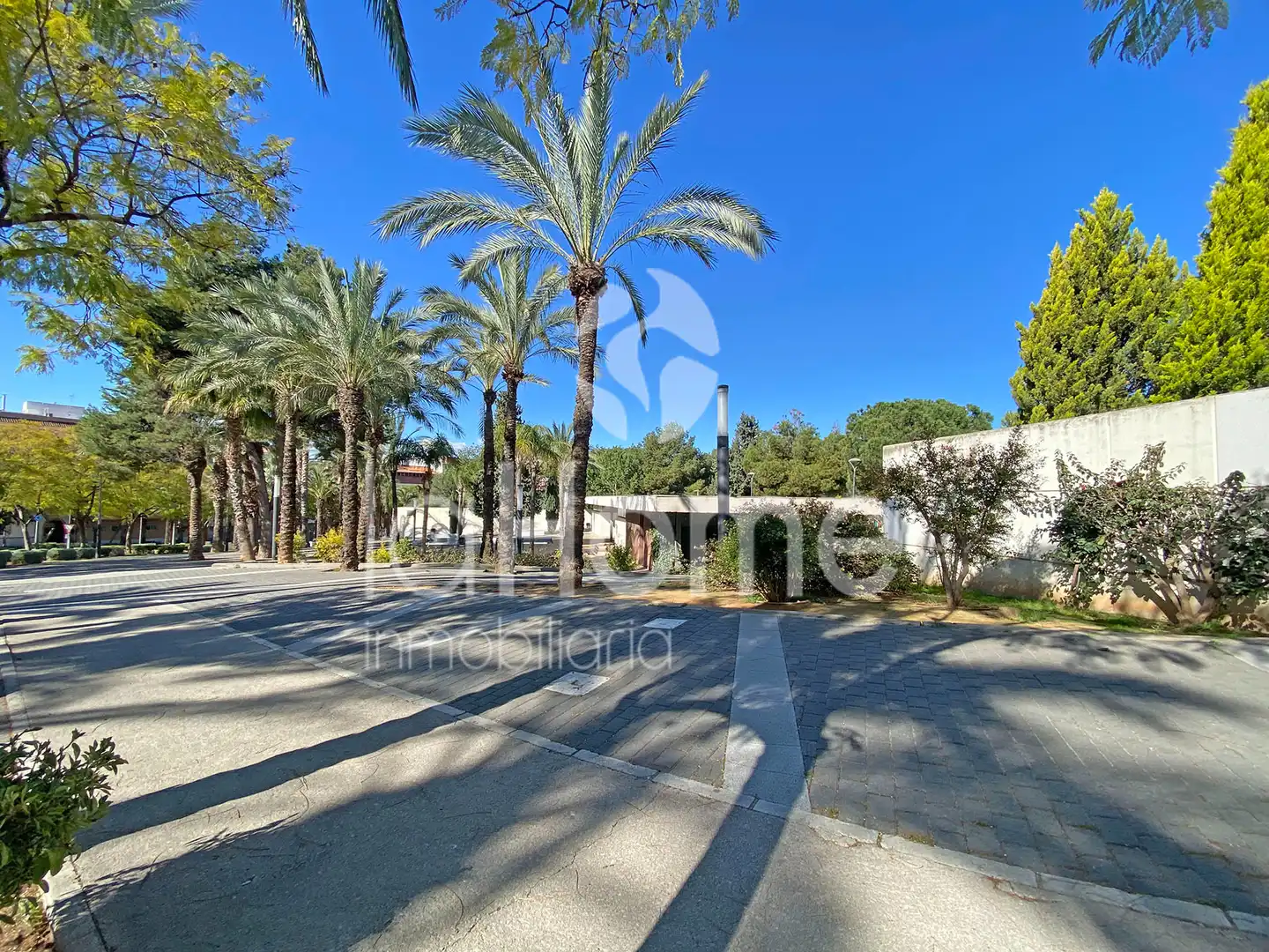 Vista exterior de Casa o xalet en venda en Paterna amb Aire condicionat i Terrassa