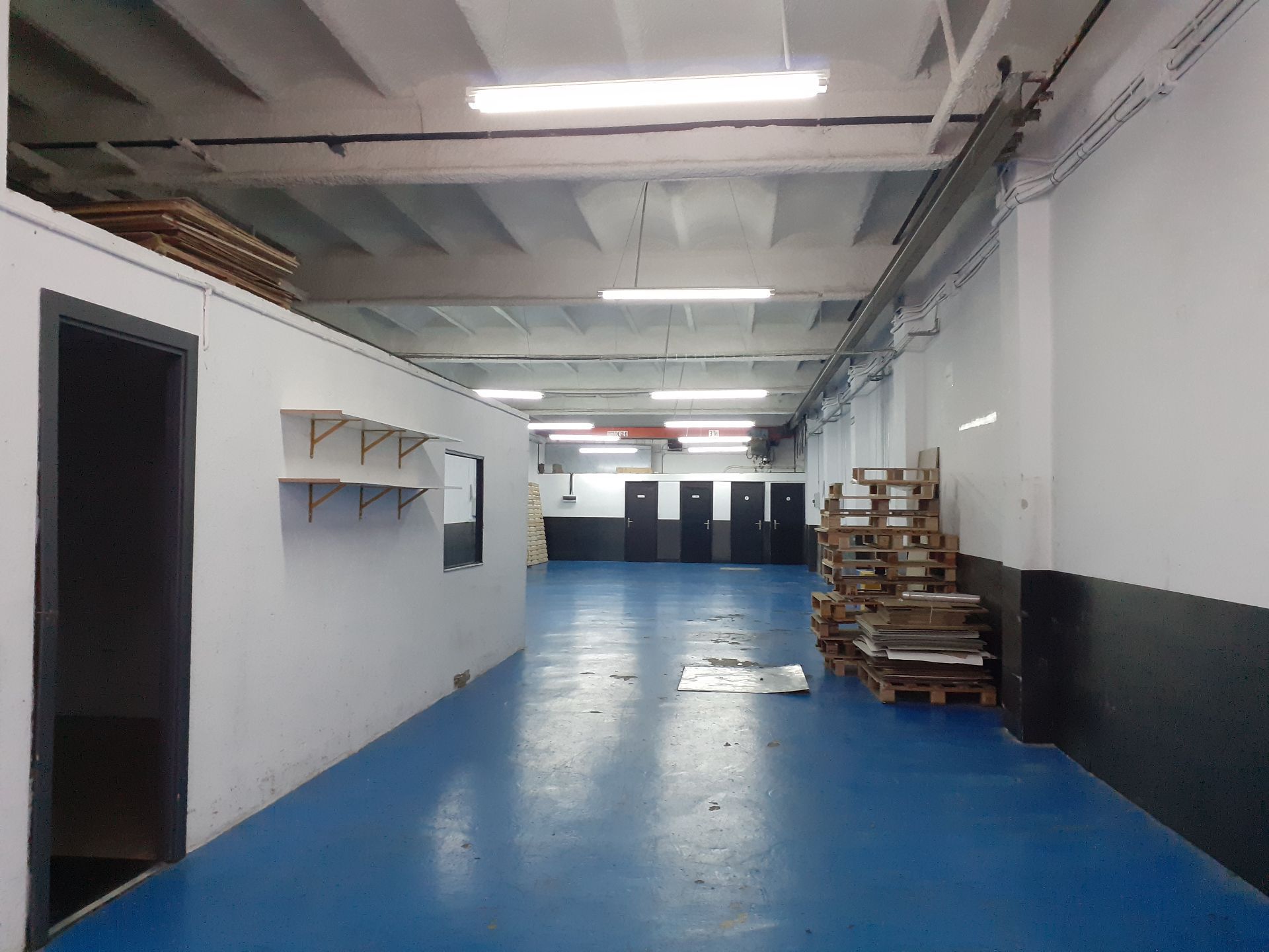 Nau industrial de lloguer en Sant Adrià de Besòs