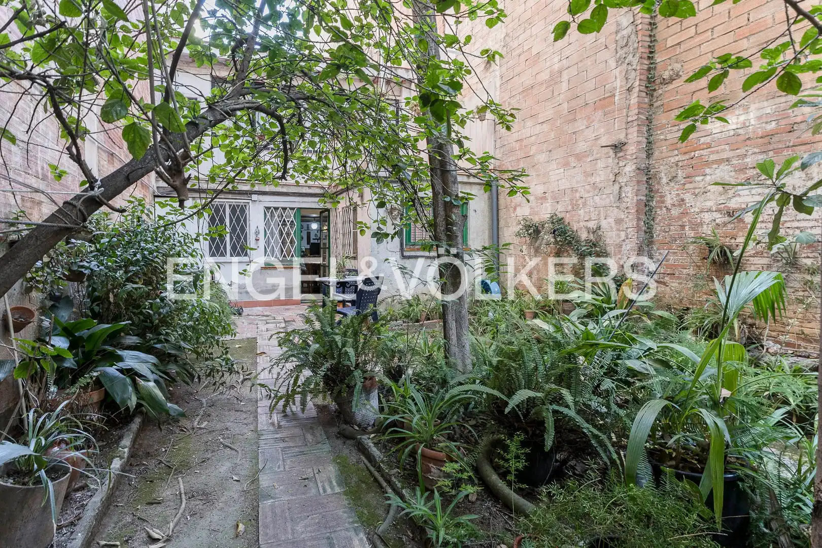 Jardín de Casa adosada en venta en Barcelona con Calefacción y Jardín privado