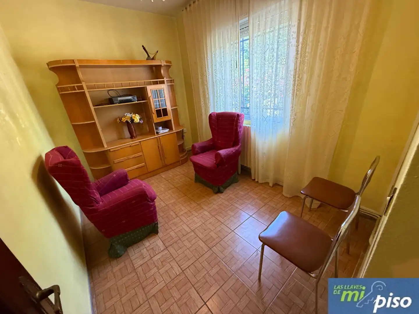 Sala d'estar de Casa o xalet en venda en Fresno el Viejo amb Calefacció, Jardí privat i Terrassa