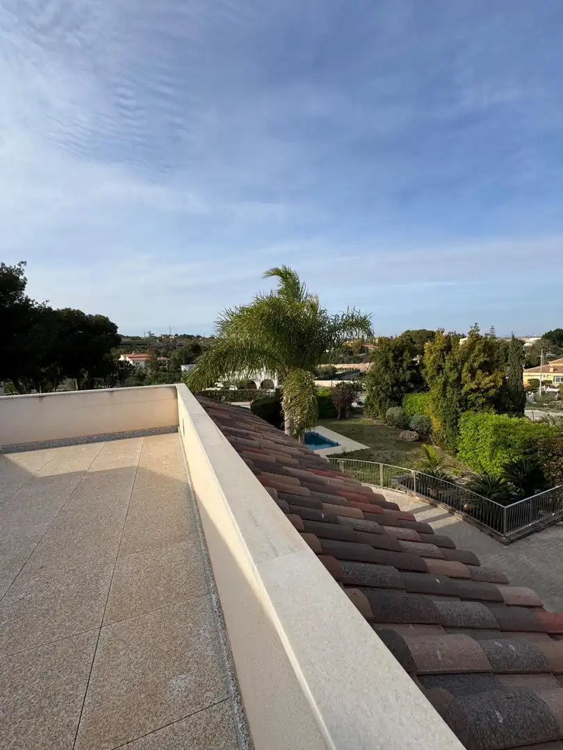 Terrassa de Casa o xalet en venda en Elche / Elx amb Aire condicionat, Calefacció i Jardí privat