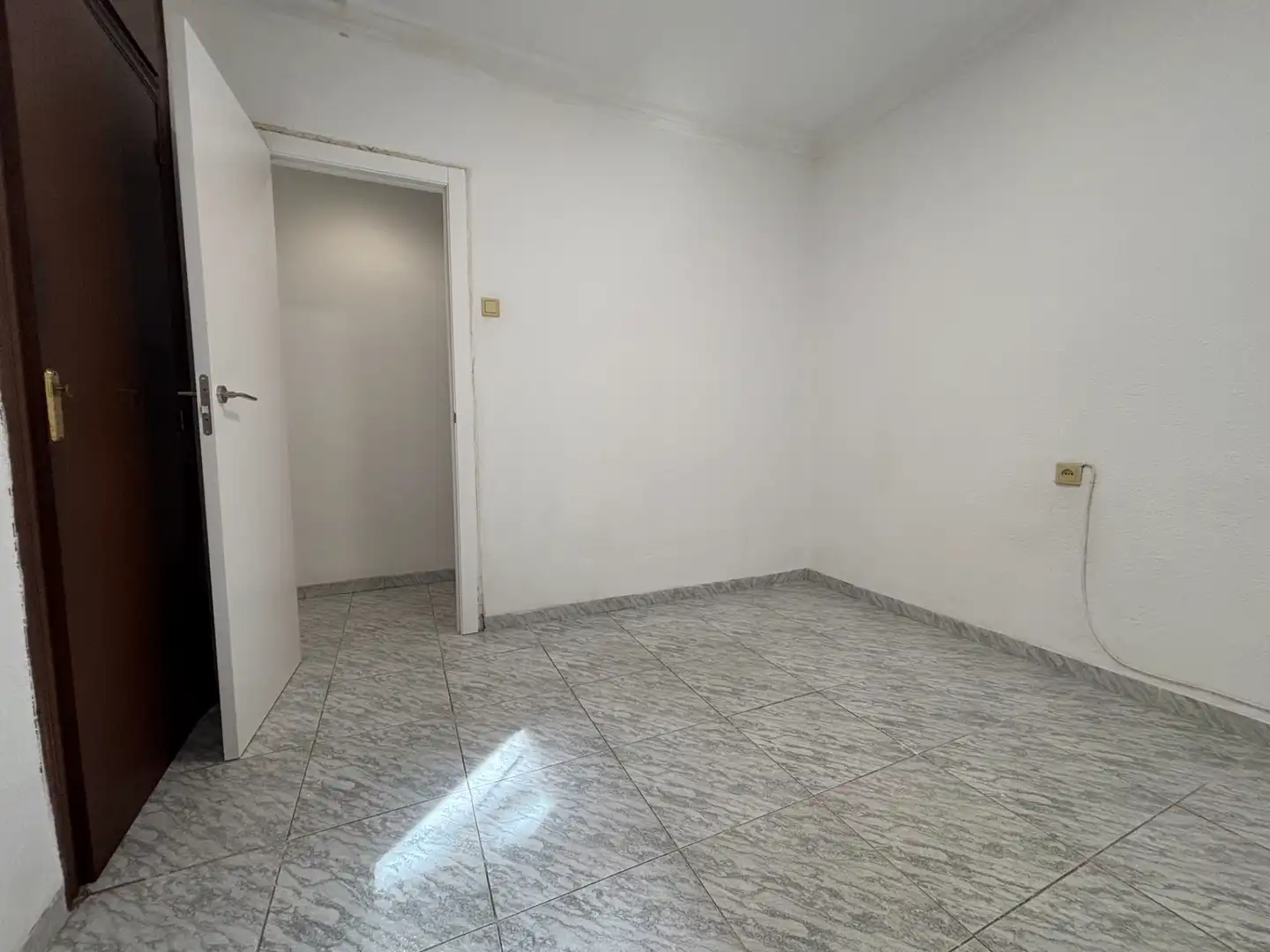 Wohnung zum Verkauf in Castellón de la Plana / Castelló de la Plana mit Abstellraum, Möbliert und Ofen