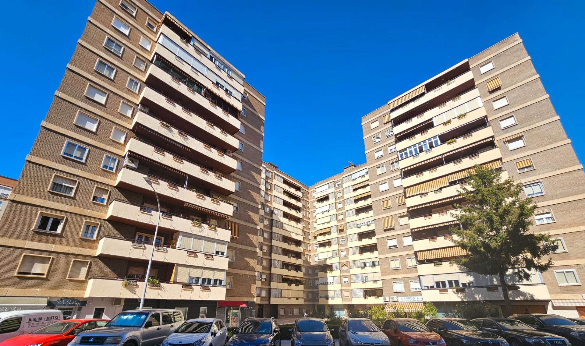 Exterior view of Flat for sale in Guadalajara Capital  with Heating, Parquet flooring and Terrace