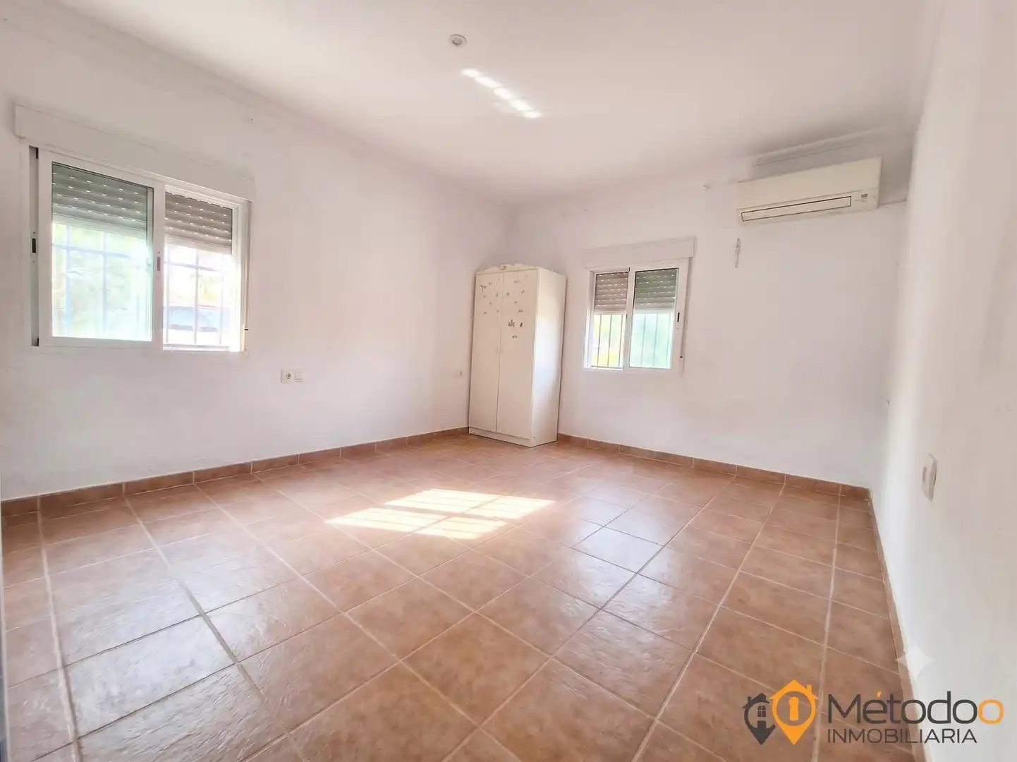 Kitchen of Houses for sale in La Rinconada  with Air Conditioner, Private garden and Swimming Pool