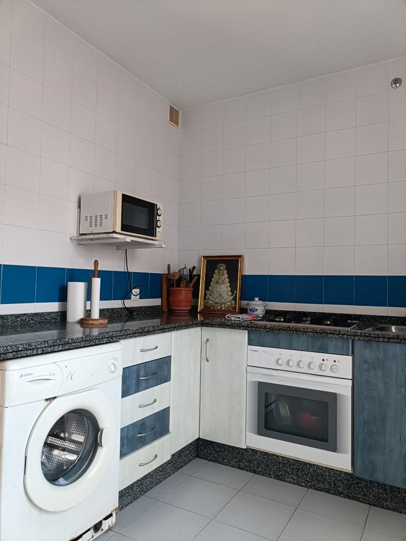 Cocina de Casa adosada en venta en San Juan del Puerto con Aire acondicionado, Terraza y Amueblado