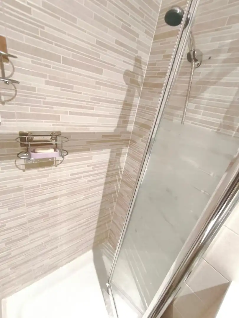 Baño de Apartamento de alquiler en Madrid con Aire acondicionado, Calefacción y Amueblado