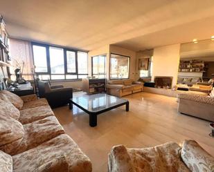 Living room of Flat for sale in Girona Capital  with Air Conditioner and Balcony