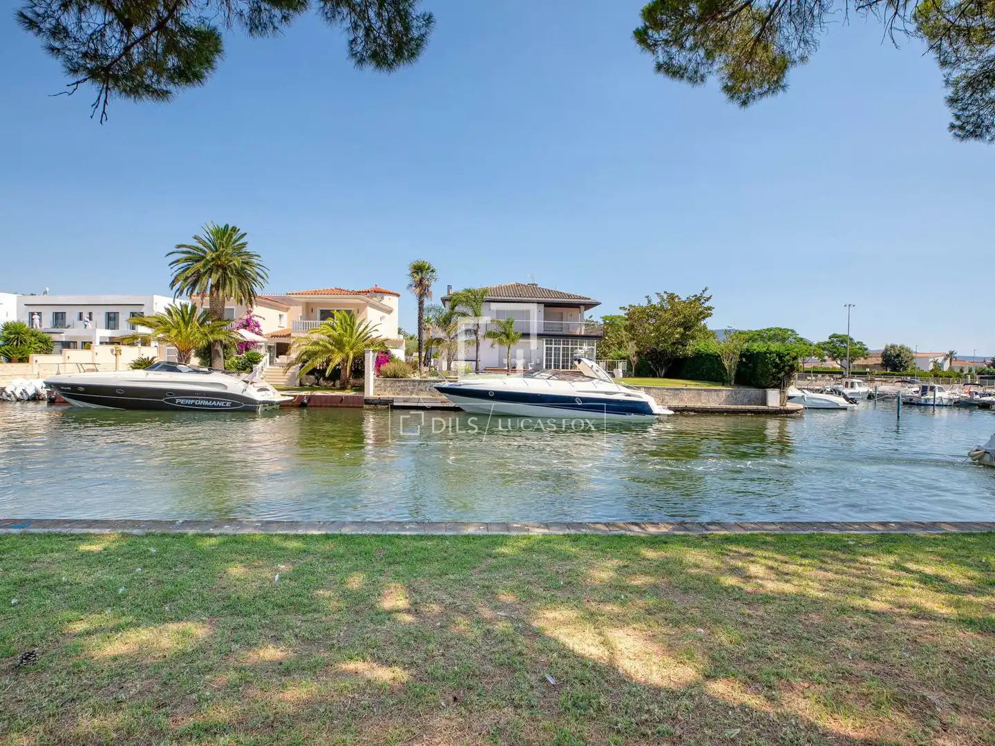Exterior view of Land for sale in Empuriabrava