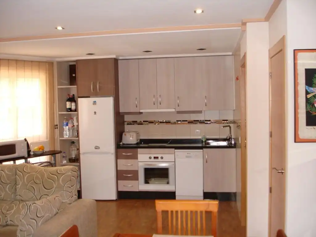 Reihenhaus zum Verkauf in Calle RAMON Y CAJAL, imagen 3