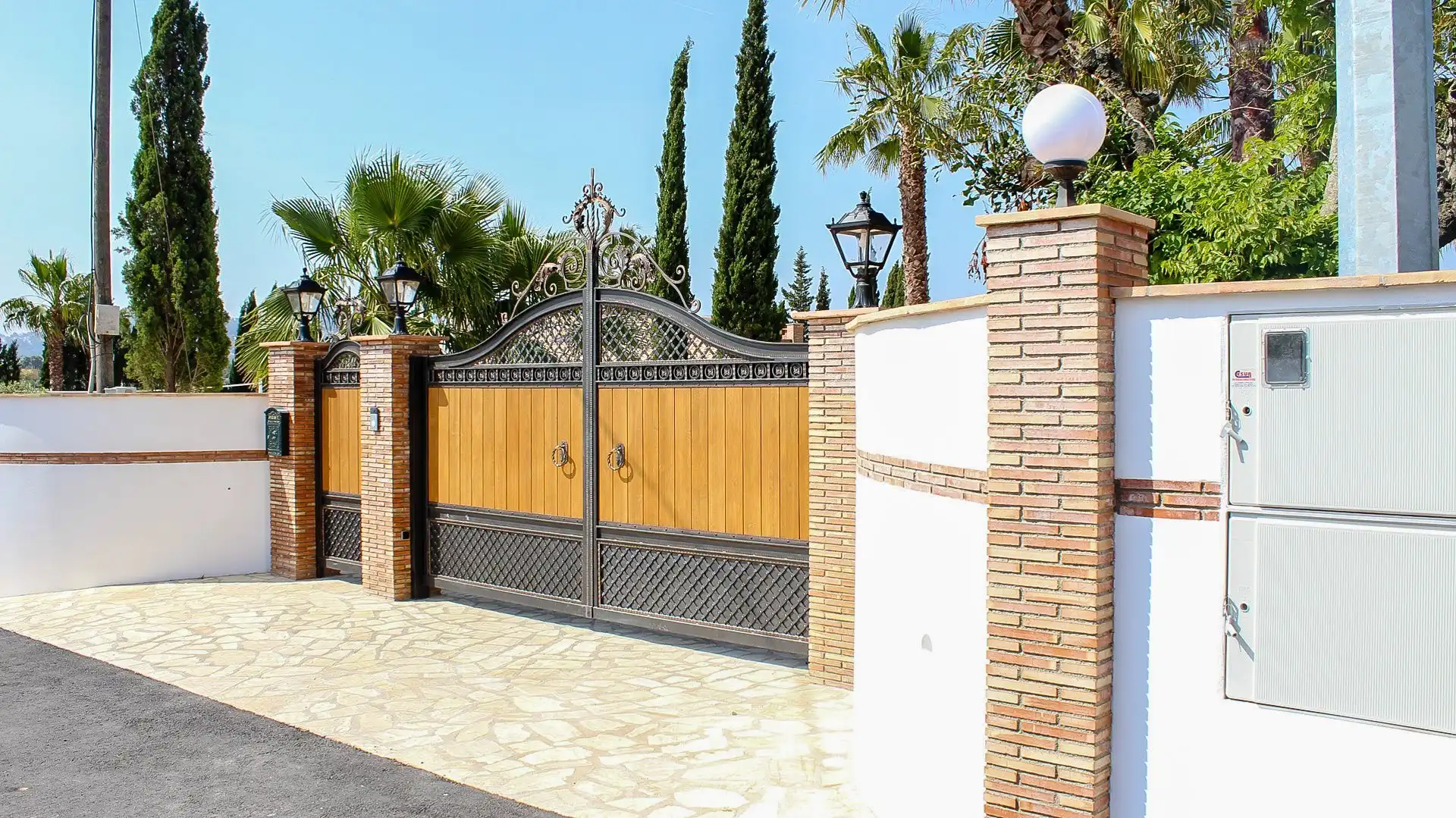 Exterior view of Houses for sale in Dénia  with Air Conditioner, Heating and Private garden