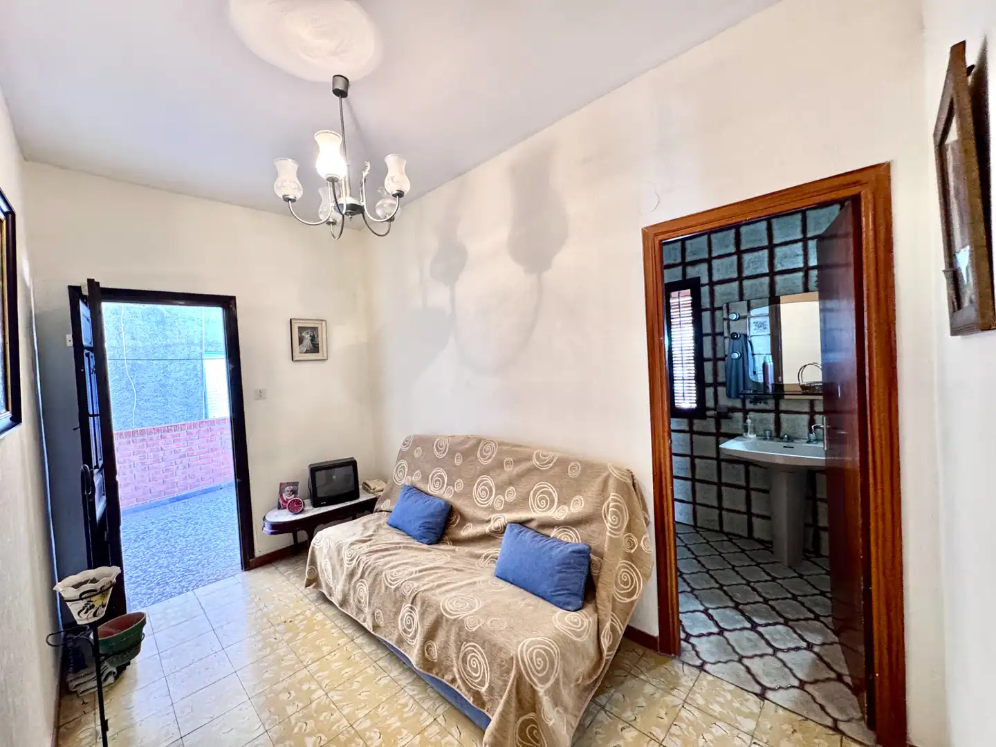 Living room of Houses for sale in Adra  with Terrace, Storage room and Furnished