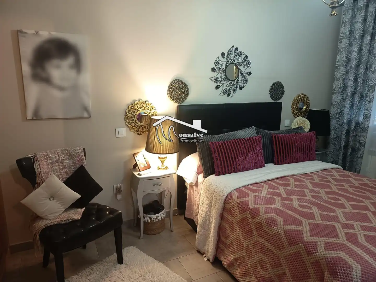 Habitación de Casa adosada en venta en Yeles con Aire acondicionado, Calefacción y Jardín privado