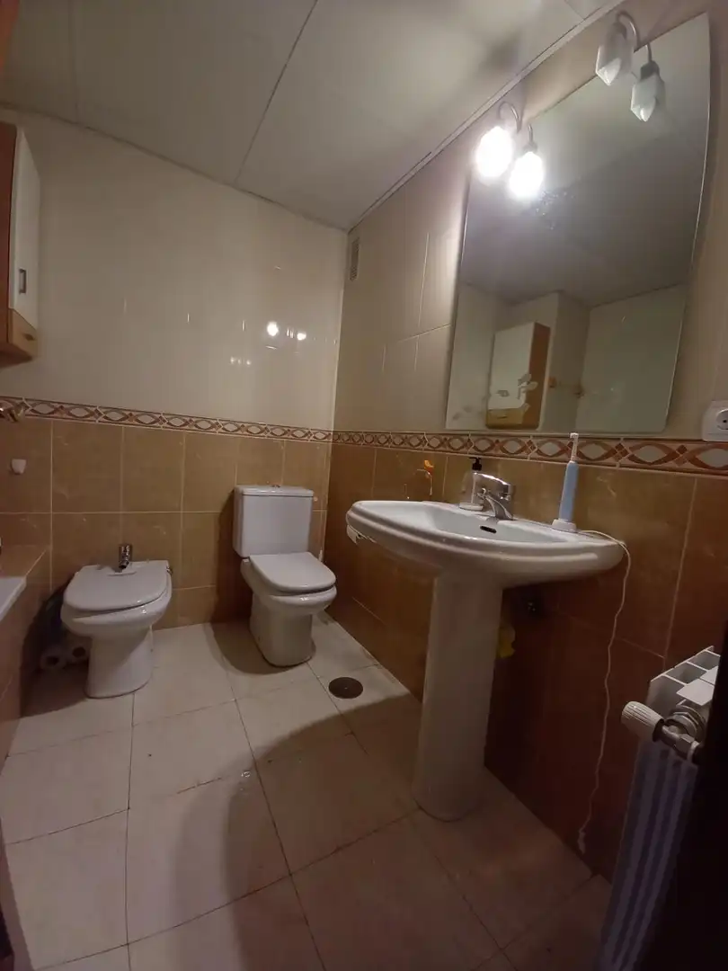 Bathroom of Flat for sale in Córdoba  with Air Conditioner, Heating and Terrace