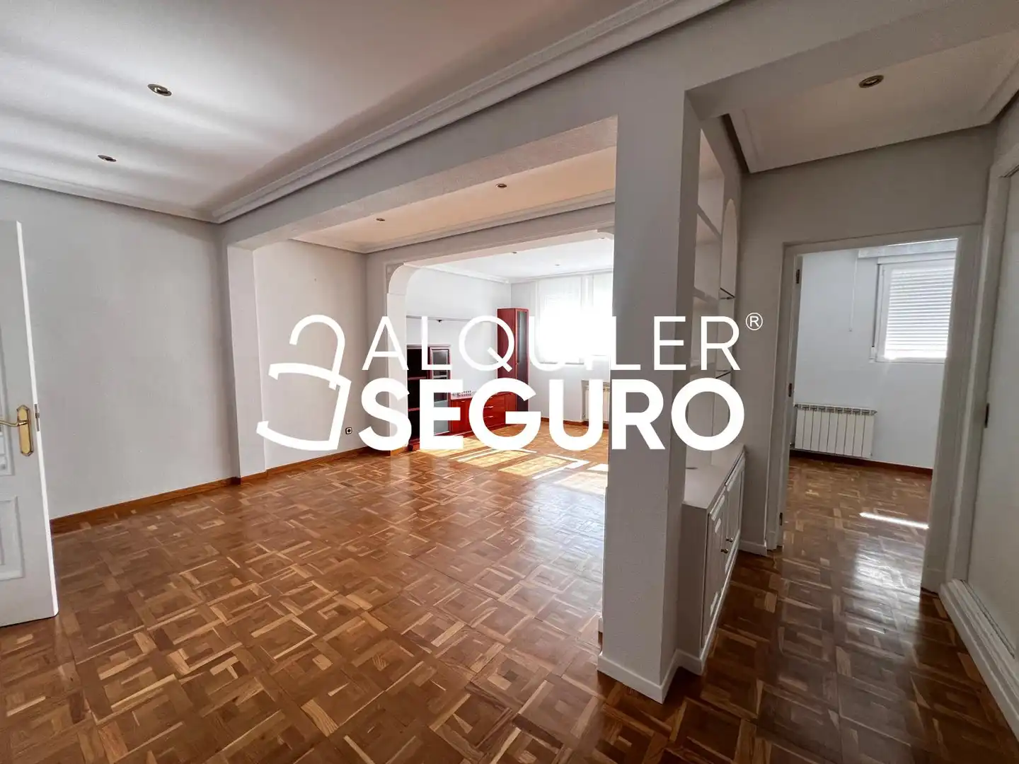 Flat for rent in Madrid  with Heating