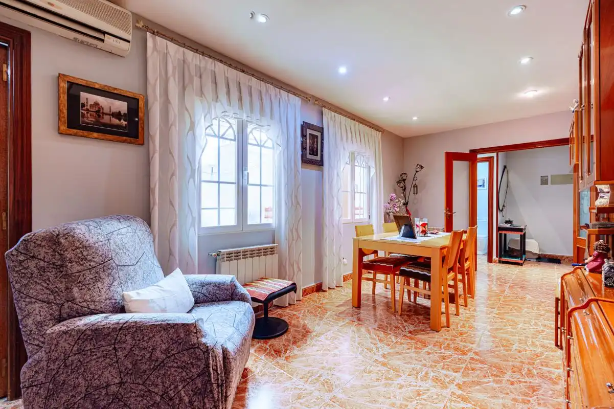 Sala de estar de Dúplex en venta en Getafe con Calefacción, Jardín privado y Terraza