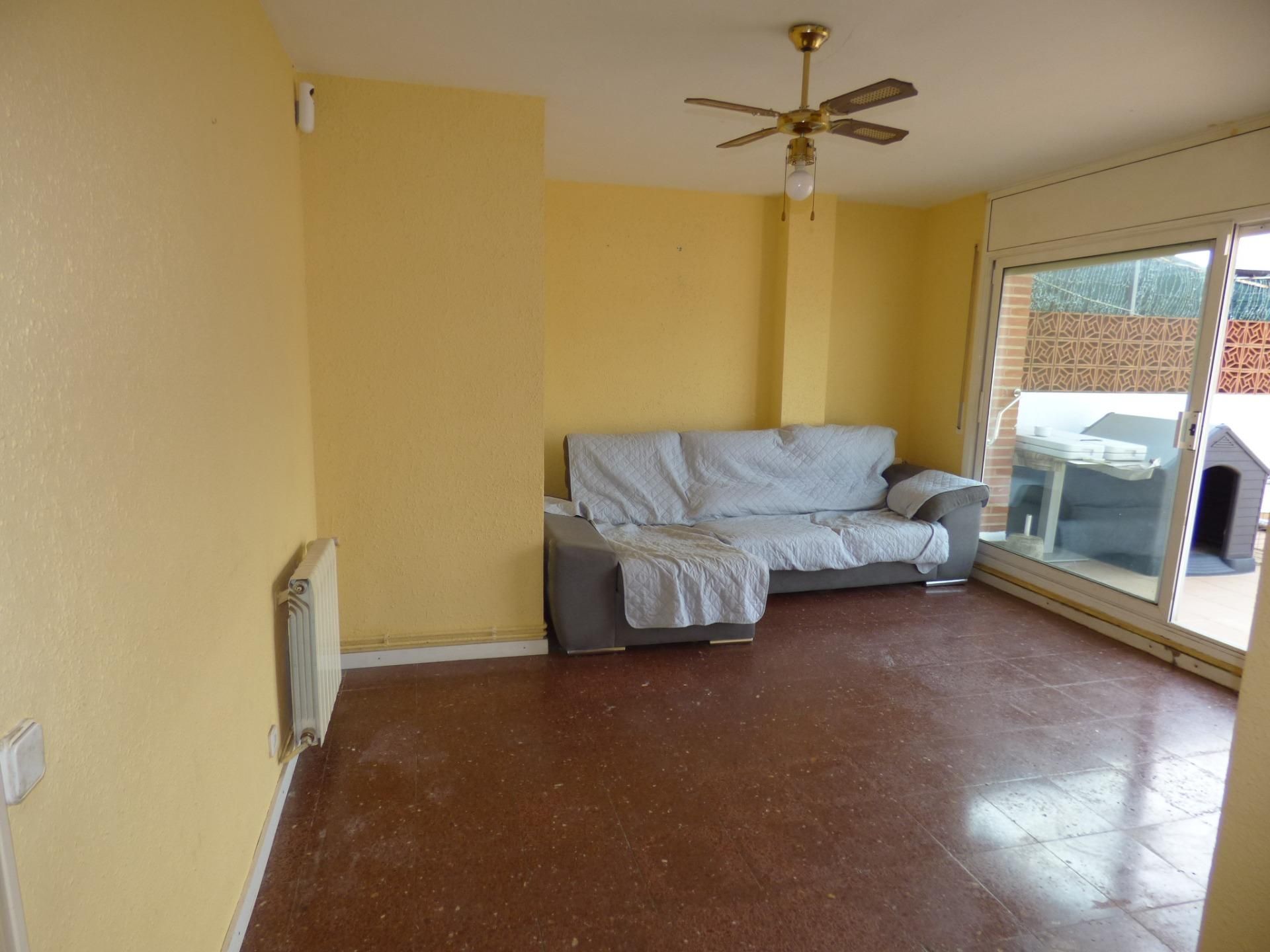 Sala d'estar de Àtic en venda en Pineda de Mar amb Calefacció, Terrassa i Balcó