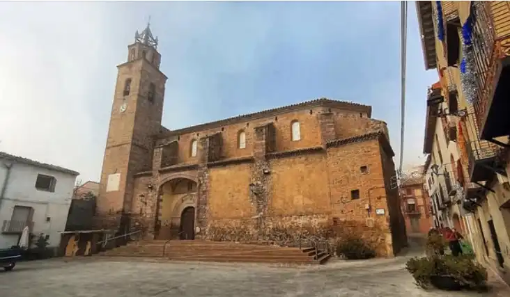 Vista exterior de Casa adosada de alquiler en Alpartir con Calefacción, Horno y Lavadora