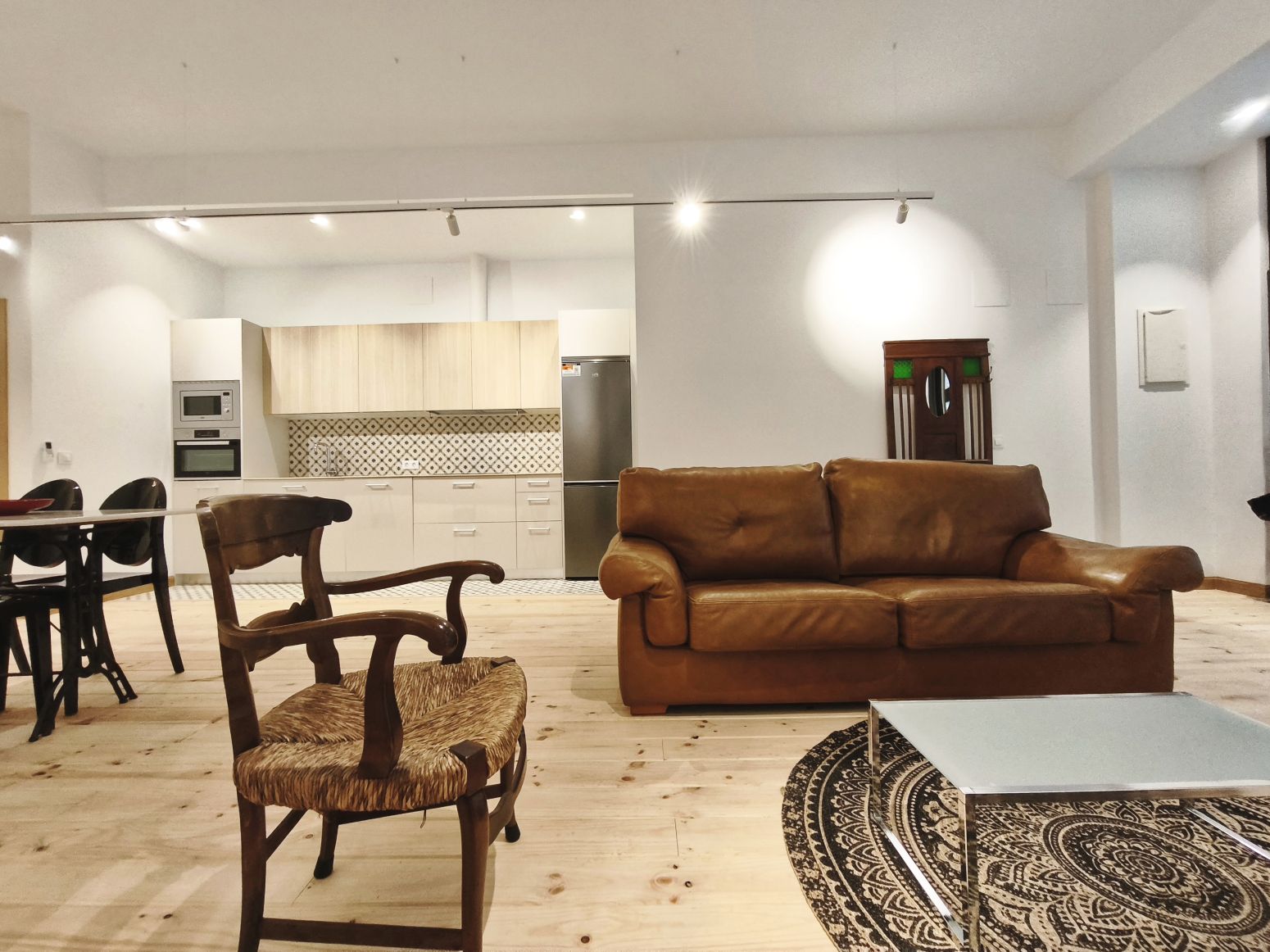 Sala d'estar de Pis en venda en  Logroño amb Calefacció