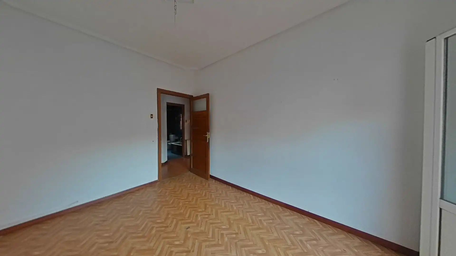 Sala de estar de Piso en venta en Burgos con Parquet