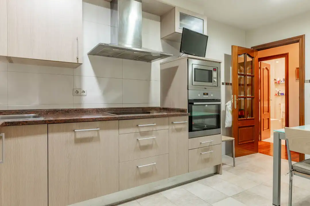 Kitchen of Flat for sale in Donostia - San Sebastián   with Heating, Balcony and Alarm