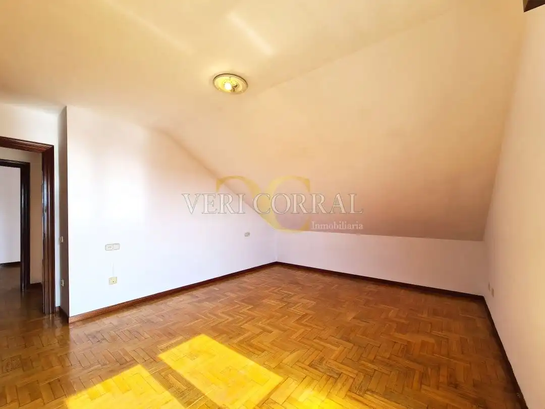 Dúplex en venta en Avenida del Llano, Llano