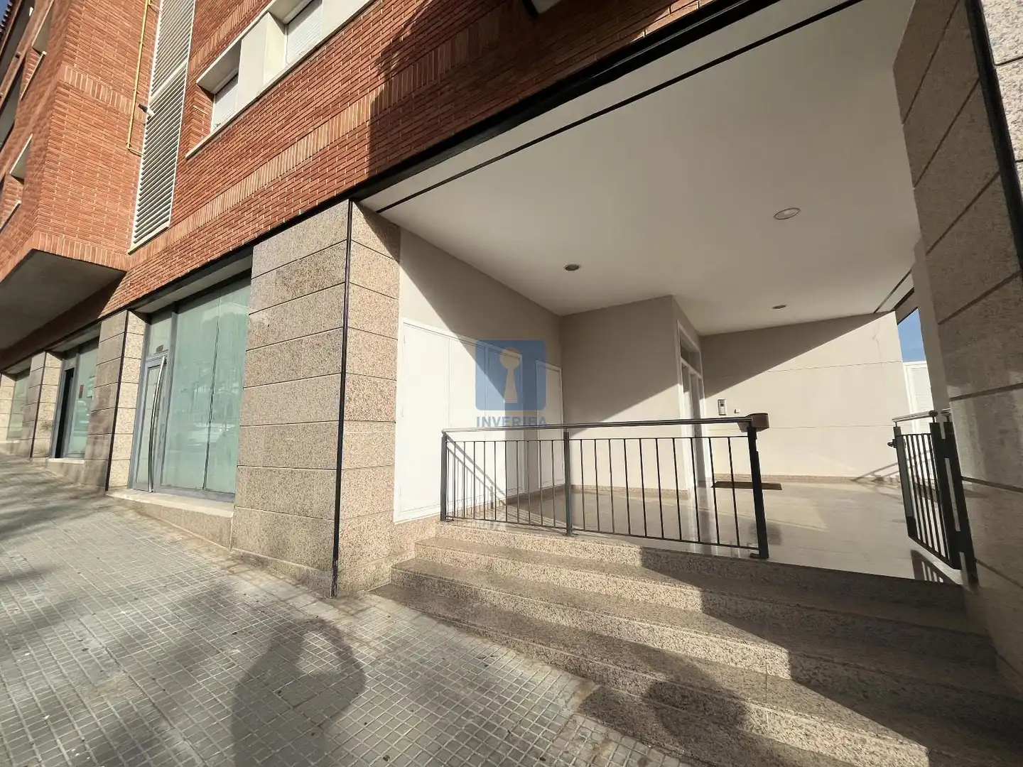 Business premises for sale in Pau Casals, imagen 5