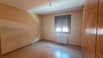 Bedroom of Flat for sale in Yuncler