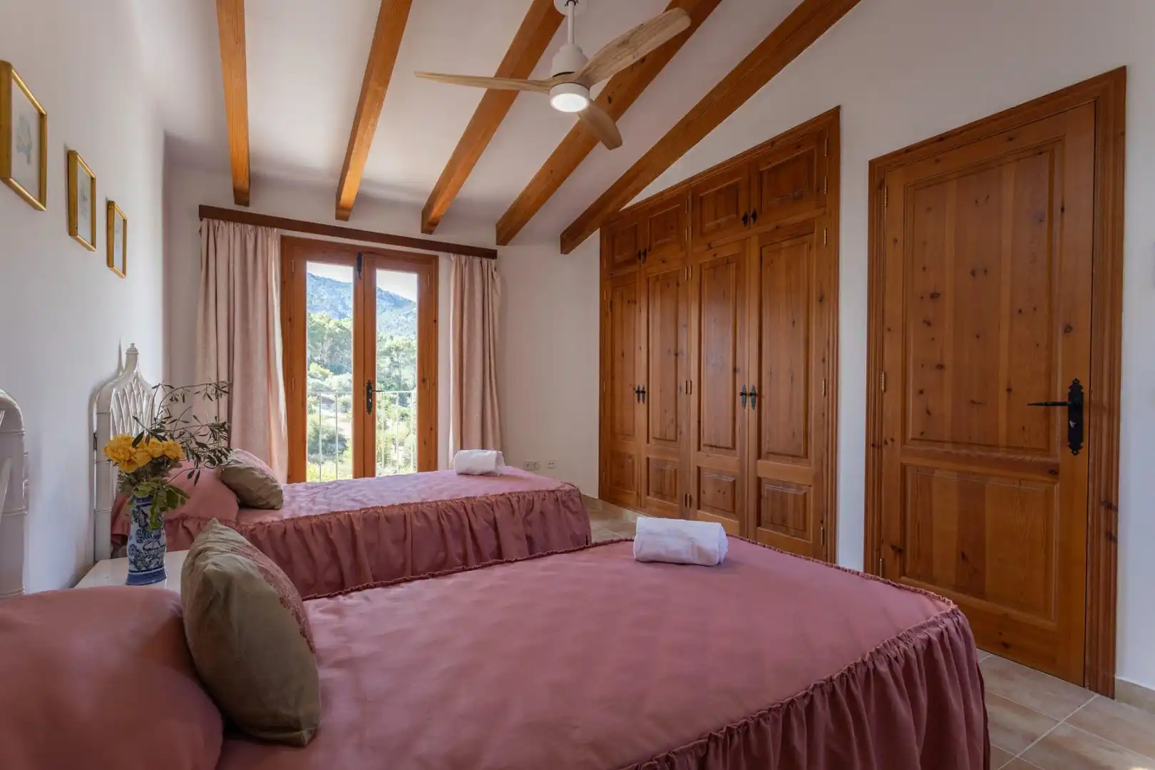 Habitación de Finca rústica de alquiler en Selva con Jardín privado