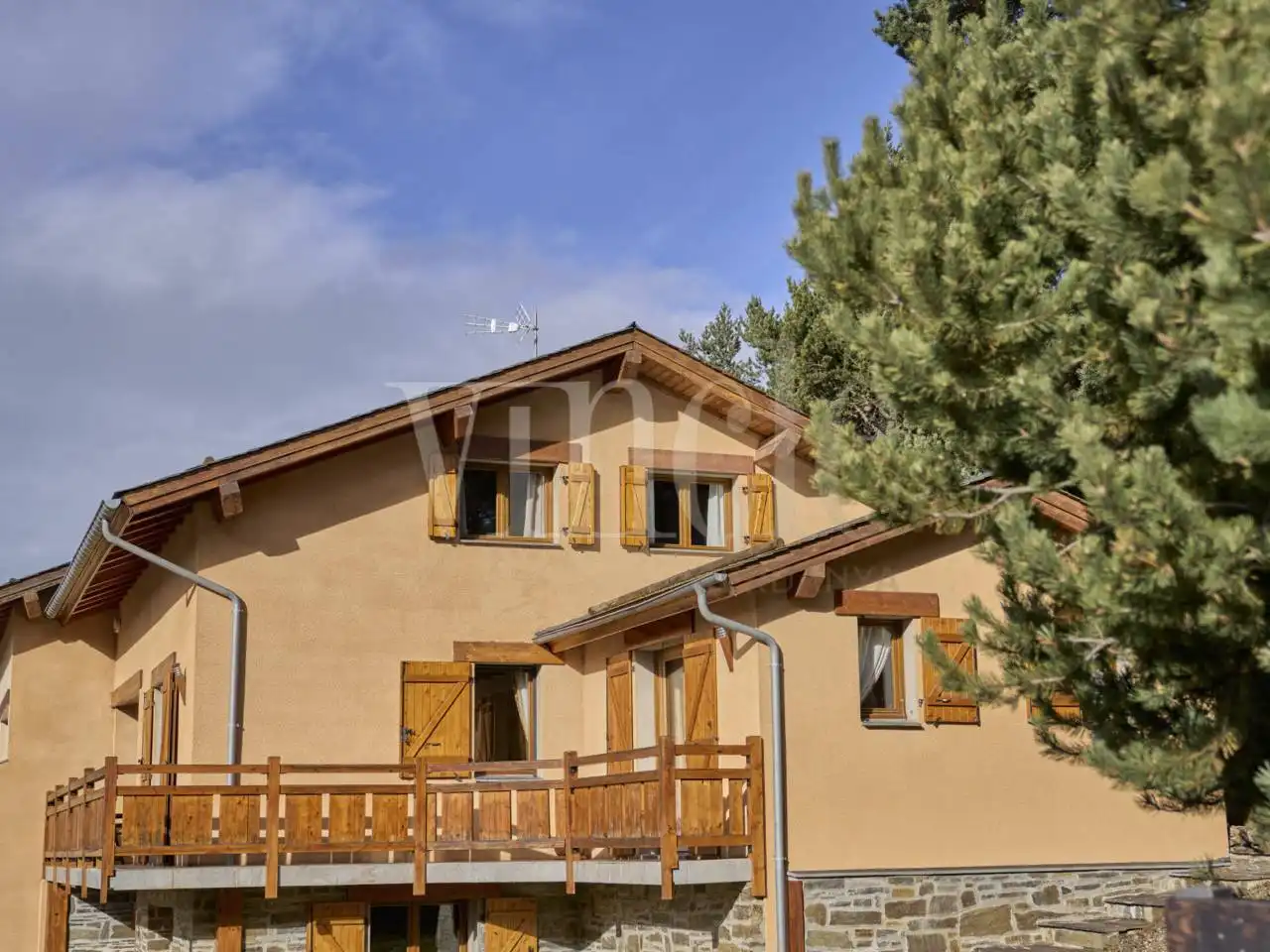 Vista exterior de Casa adosada en venta en Bolquère con Calefacción, Jardín privado y Parquet