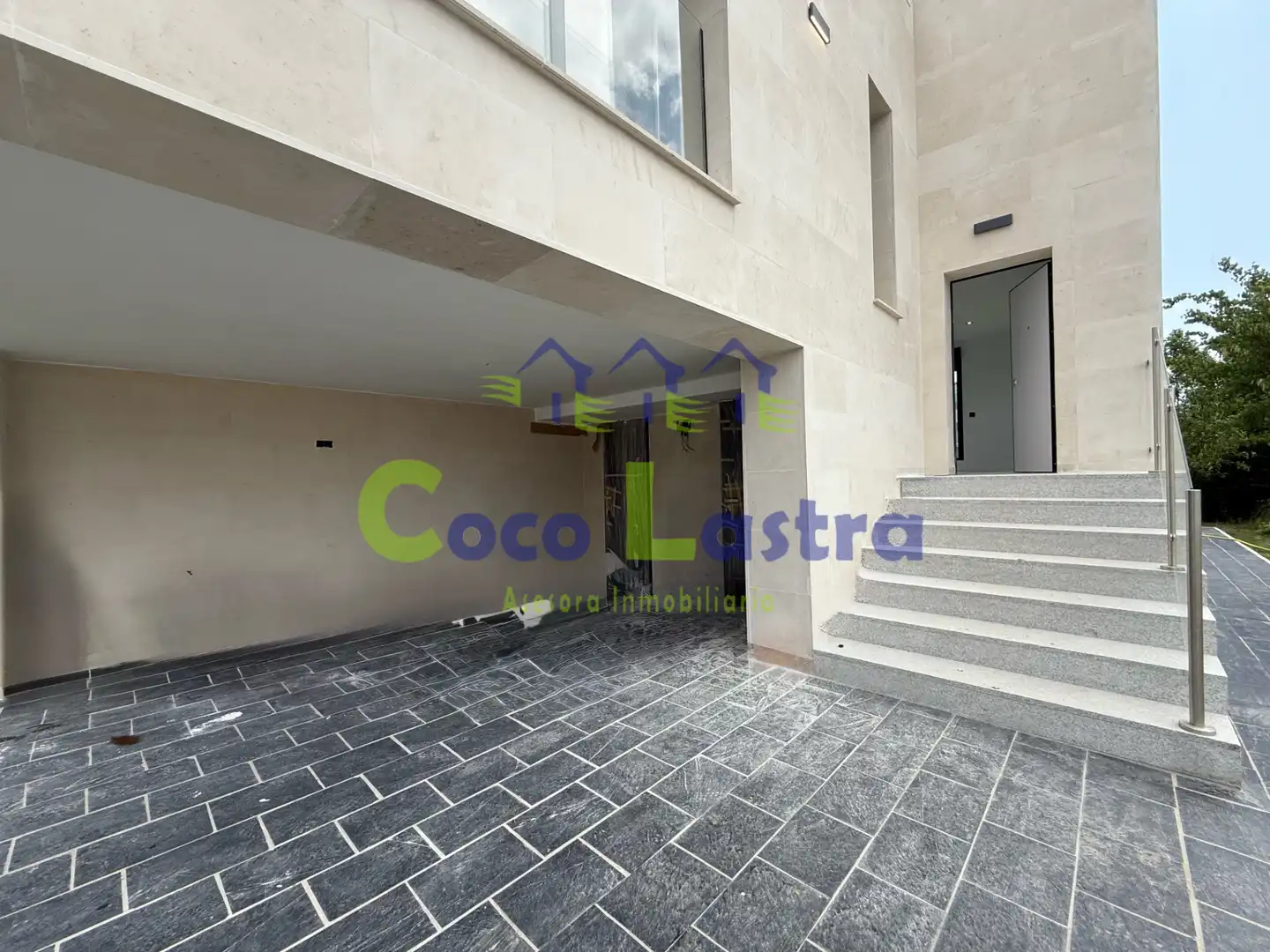 Haus oder Chalet zum Verkauf in Villamayor mit Klimaanlage, Heizung und Privatgarten
