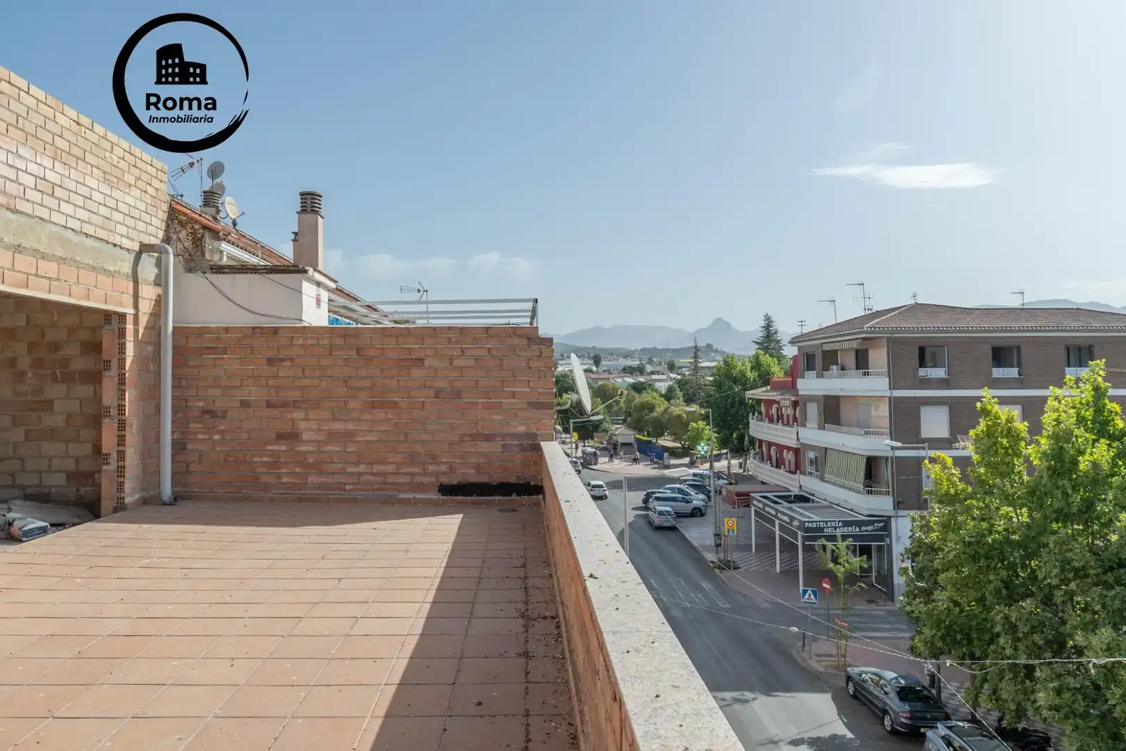 Vista exterior de Àtic en venda en Albolote amb Terrassa