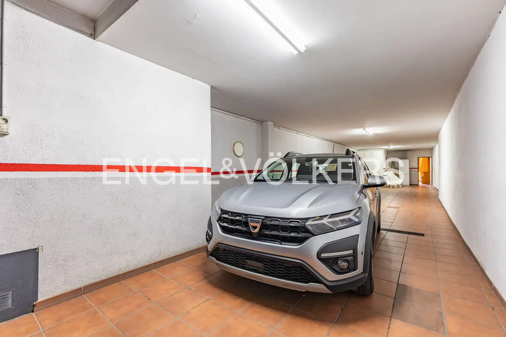 Parking de Casa o chalet en venta en Terrassa con Aire acondicionado, Calefacción y Jardín privado