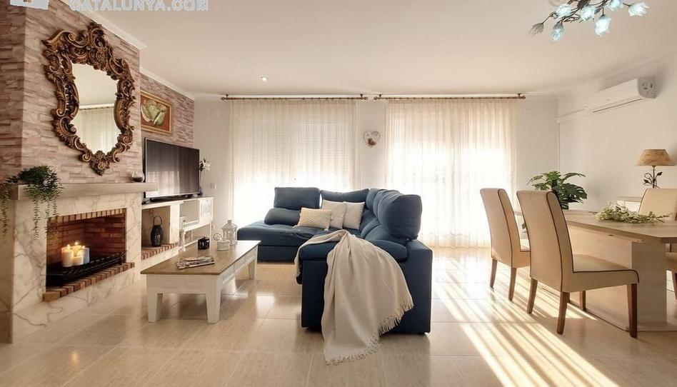 Foto 1 de Casa adosada en venda a Sant Llorenç d'Hortons, Barcelona