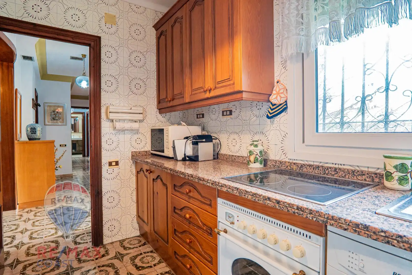 Cocina de Casa o chalet en venta en Torrox con Aire acondicionado, Calefacción y Jardín privado
